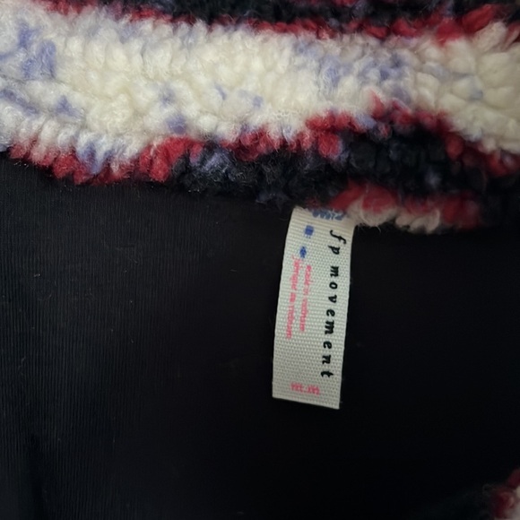 Free People Movement Rocky Ridge Pullover- Purple Zebra Combo NWT Size Med - Picture 10 of 16